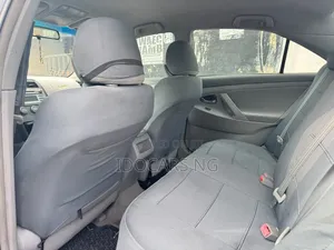 2010 Toyota Camry LE 2.5L Silver