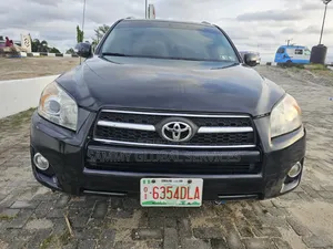 Toyota RAV4 2.4 2008 Baki