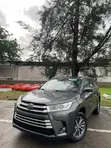 2018 Toyota Highlander Gray - 1