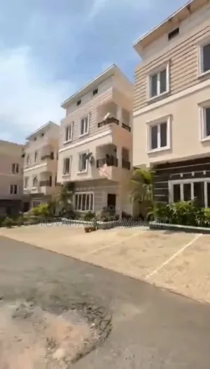 4 Bedroom Townhouse/Terrace a Guzape, Abuja