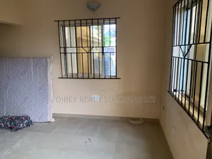 Mini Flat don haya a Abijo GRA, Ajah