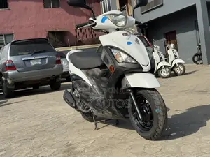 Kymco 2018 Fari Scooter