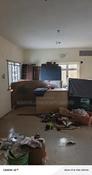 Gidan haya mai dakuna 2 da kayan daki a Alagbado