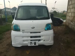 Daihatsu Hijet 2013 MiniBus - White