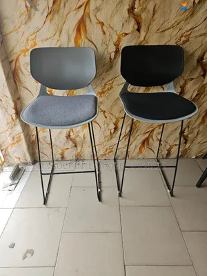 D'VAULT Bar Stool / Modern High Chair