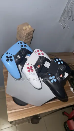 PS5 Console Mai Amfani Da Hannu Tare Da Controllers 3, 3TB Storage, Wasanni 12+