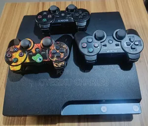 Amfani da Sony PlayStation 3 Slim tare da Wasanni 5, Kwamfuta 3