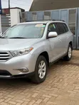 Toyota Highlander SE 2012 - 4