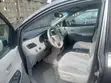 Toyota Sienna 2011 Launin Fari - 4