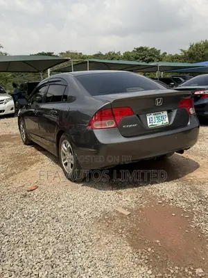 Honda Civic 1.8 2009 Laifin Kasa