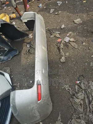 Cikakken Bumper na Baya don Toyota RAV4 2008