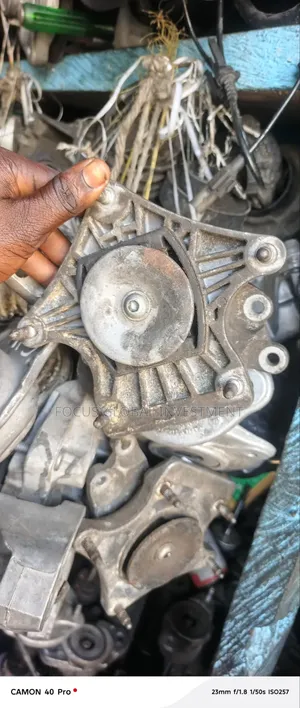 Gidan Gearbox na Mercedes-Benz GLC 2017-2018