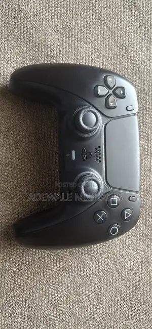 Amfani da Sony PS5 DualSense Controller