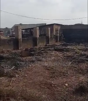 Filin Kasuwanci Don Siyarwa - Ogheghe, Benin City