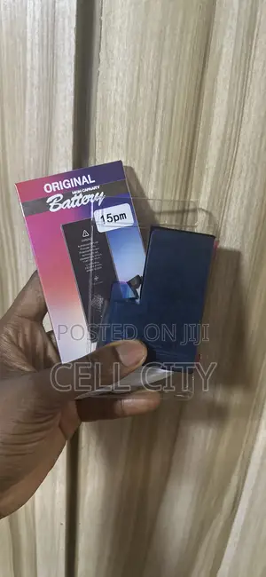 Baturin iPhone 15 Pro Max na Apple
