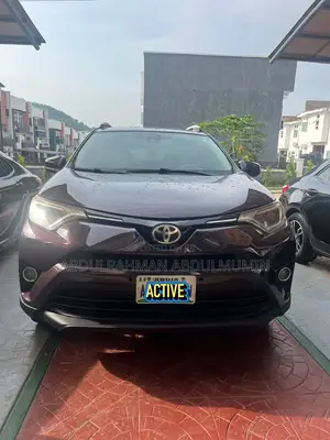 Toyota RAV4 LE AWD SUV na 2017 - Ja