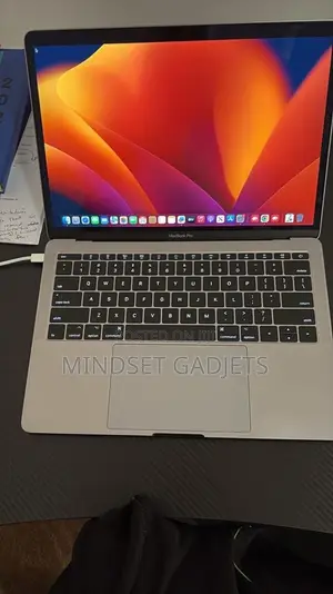 Apple MacBook Pro 2017 16GB RAM 2TB SSD Intel Core i7