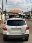 Toyota Highlander 2011 White - 2