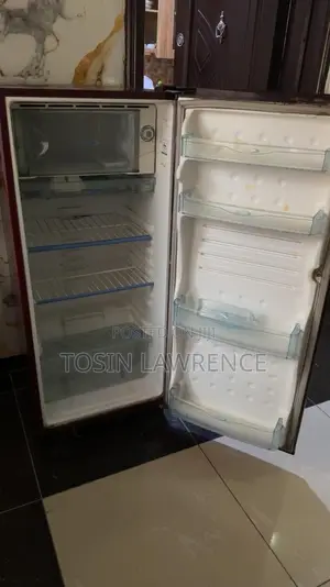 Scanfrost Refrigerator Don Sawa - Kyakkyawan Yanayi