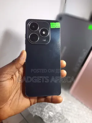 Tecno Spark 20 128GB Black
