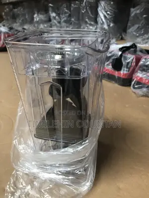 Hisense 9525 Blender (2L Jir, 600ml Mai Nika)
