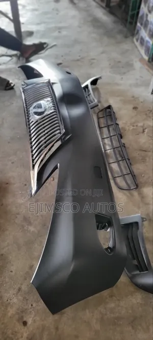 Cikakken Gaban Bumper na Lexus RX350 (2010)