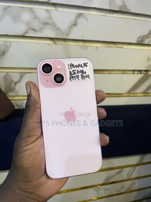 Apple iPhone 15 256GB Pink