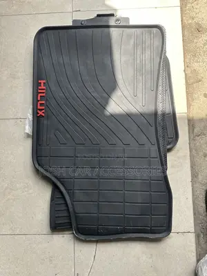 Toyota Hilux Rubber Floor Mats - Sabon Abu