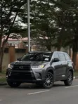Toyota Highlander 2018 Black - 2