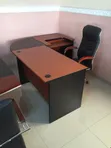 4ft C-Top Table na Ofis - 2