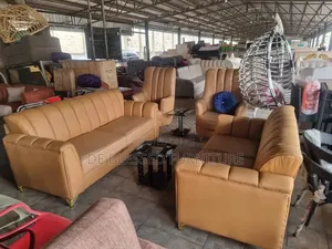Executive Sofa na Fata da Zare - Mai Zama 7