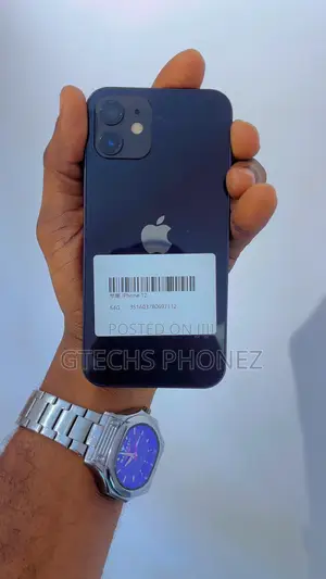 Apple iPhone 12 64GB Baki