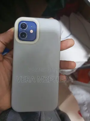 Apple iPhone 12 64GB Blue