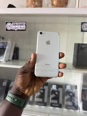 Apple iPhone 7 32GB Silver