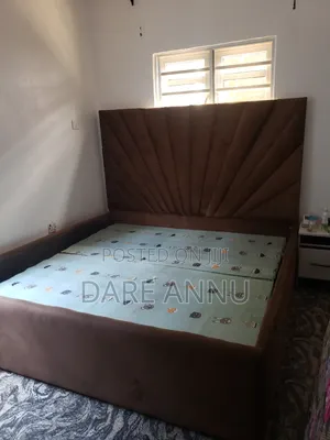 Home Interiors Bed Frame 6x7 Brown