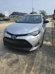 Toyota Corolla 2017 SE - Launin Azurfa - 3