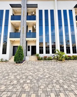 4 Bedroom Duplex Don haya a Jahi Gilmore