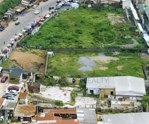 Filin Kasuwanci 2000sqm Don Siyarwa, Iwo Road, Ibadan