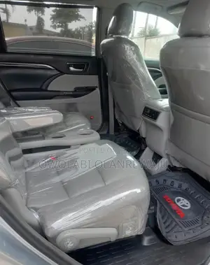 Toyota Highlander 2015 Silver
