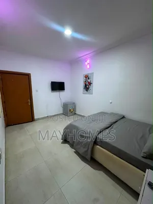 Dakin Kwana Mai Bayan Gida don Shortlet a Agungi, Lekki