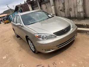 Toyota Camry 2006 Zinari