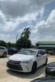 Toyota Camry 2017 White - 1