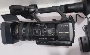Sony HXR-NX3 NXCAM Professional Video Camera