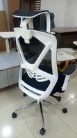 Executive Ergonomic Swivel Chair tare da Headrest - 2