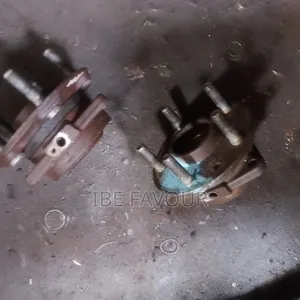 Jeep Wrangler 2020-2024 Front Hub (Na Kadan)