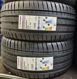 Sabon Michelin Pilot Sport 4 (245/40ZR18 MO1)