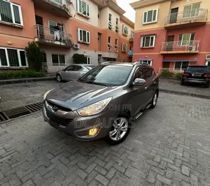 Hyundai Ix35 2012 Brown - Sayarwa Mai Gaggawa