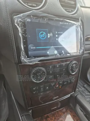 Android System na Mercedes-Benz ML350/GL450 tare da CarPlay