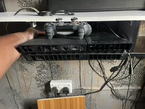 PS4 Fat 500GB with One Controller and FIFA 23 Disc