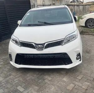 2015 Toyota Sienna XLE AWD Minivan Mai Zama Mutane 7
